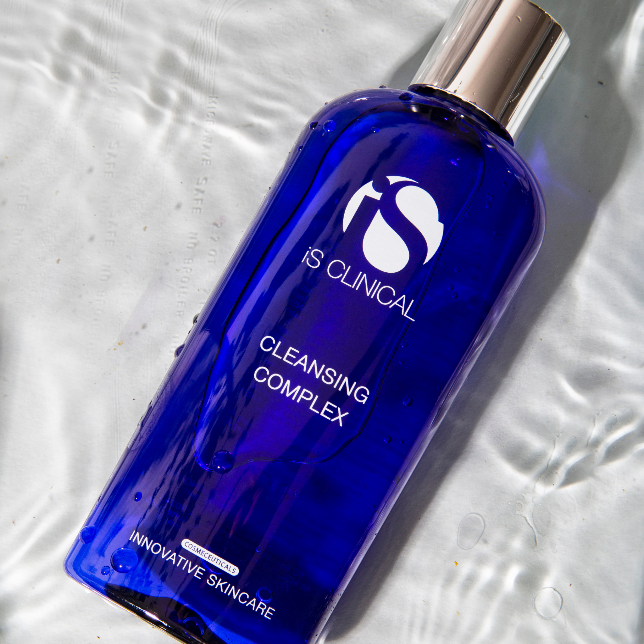 iS Clinical Cleansing Complex