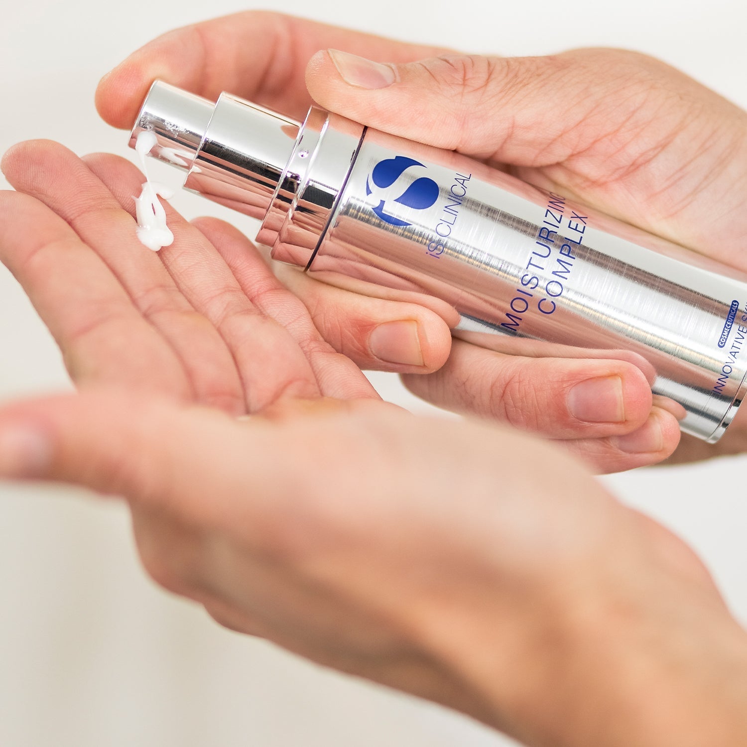 iS Clinical Moisturizing Complex 50ml