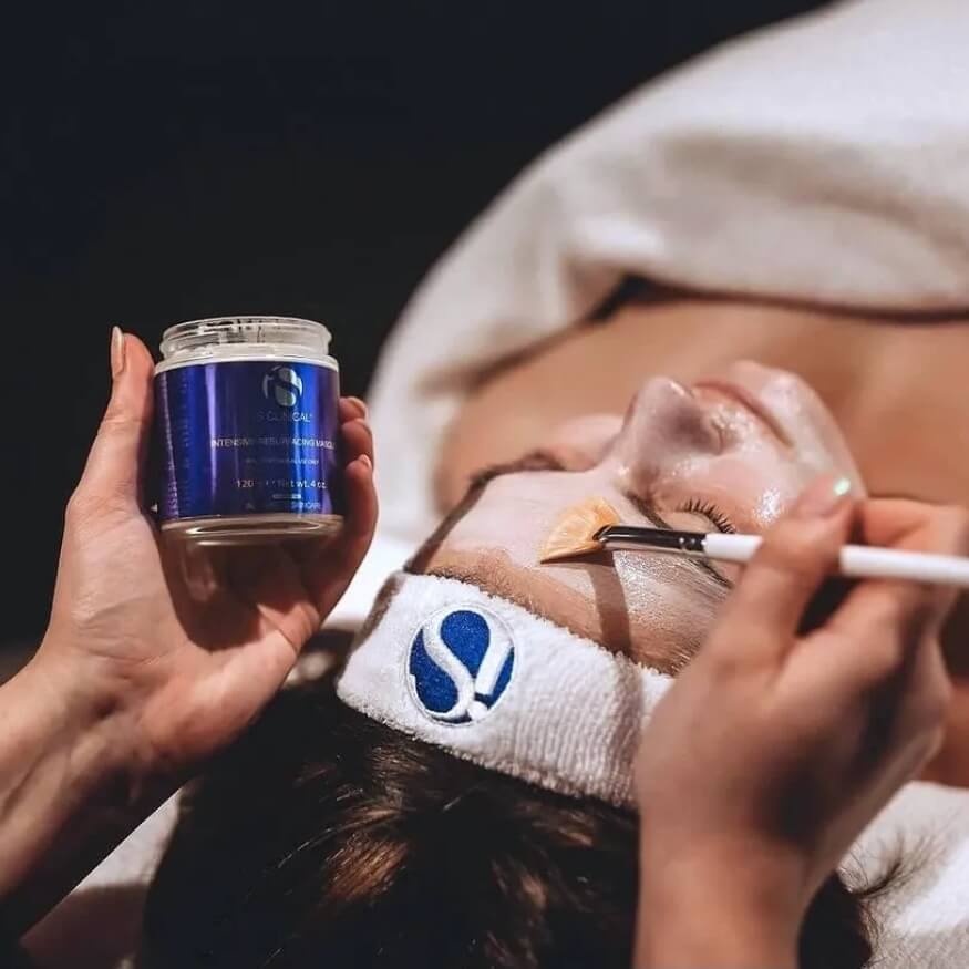 Any Bespoke 30-Min or 50-Min Peel Course of 4 (save up to €321)