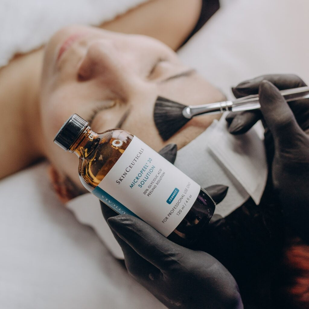 SkinCeuticals Gift Voucher: Signature Facial, Peel & LED Light Therapy