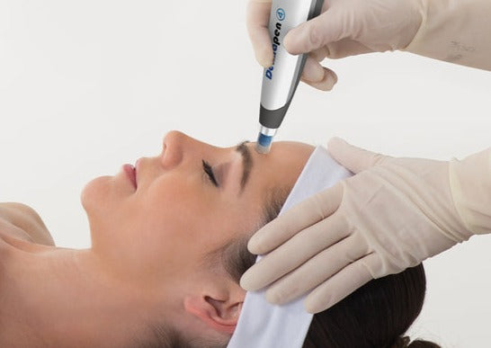 Dermapen Deluxe Microneedling Package with Uber Peel & LED Course of 3 (save €340)