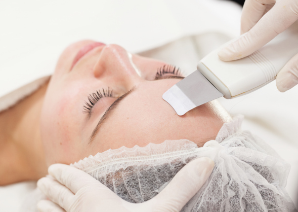 Luxury Ultraceuticals Signature+ Facial, Peel & LED Light Therapy course of 4 (save €321)